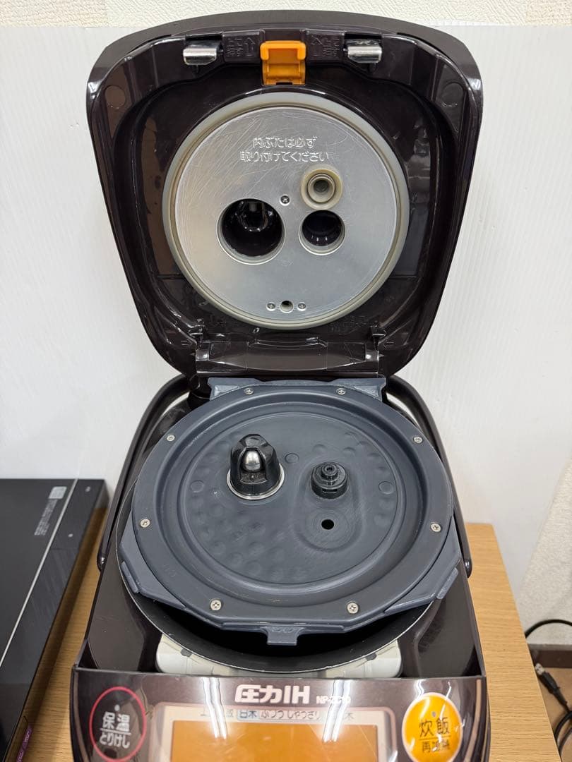 象印 ZOJIRUSHI 圧力IH炊飯器 NP-ZC10 5.5合 1.0L