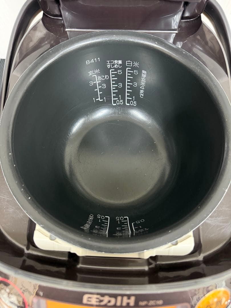象印 ZOJIRUSHI 圧力IH炊飯器 NP-ZC10 5.5合 1.0L