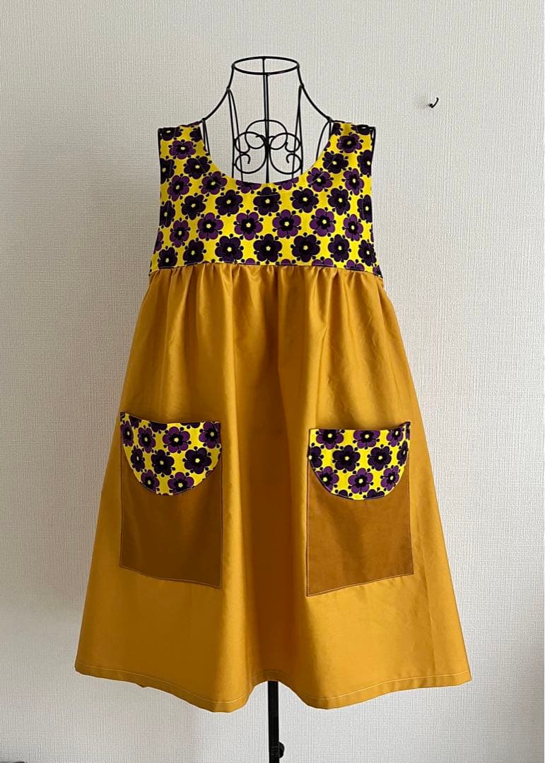 かりん　保育士エプロン