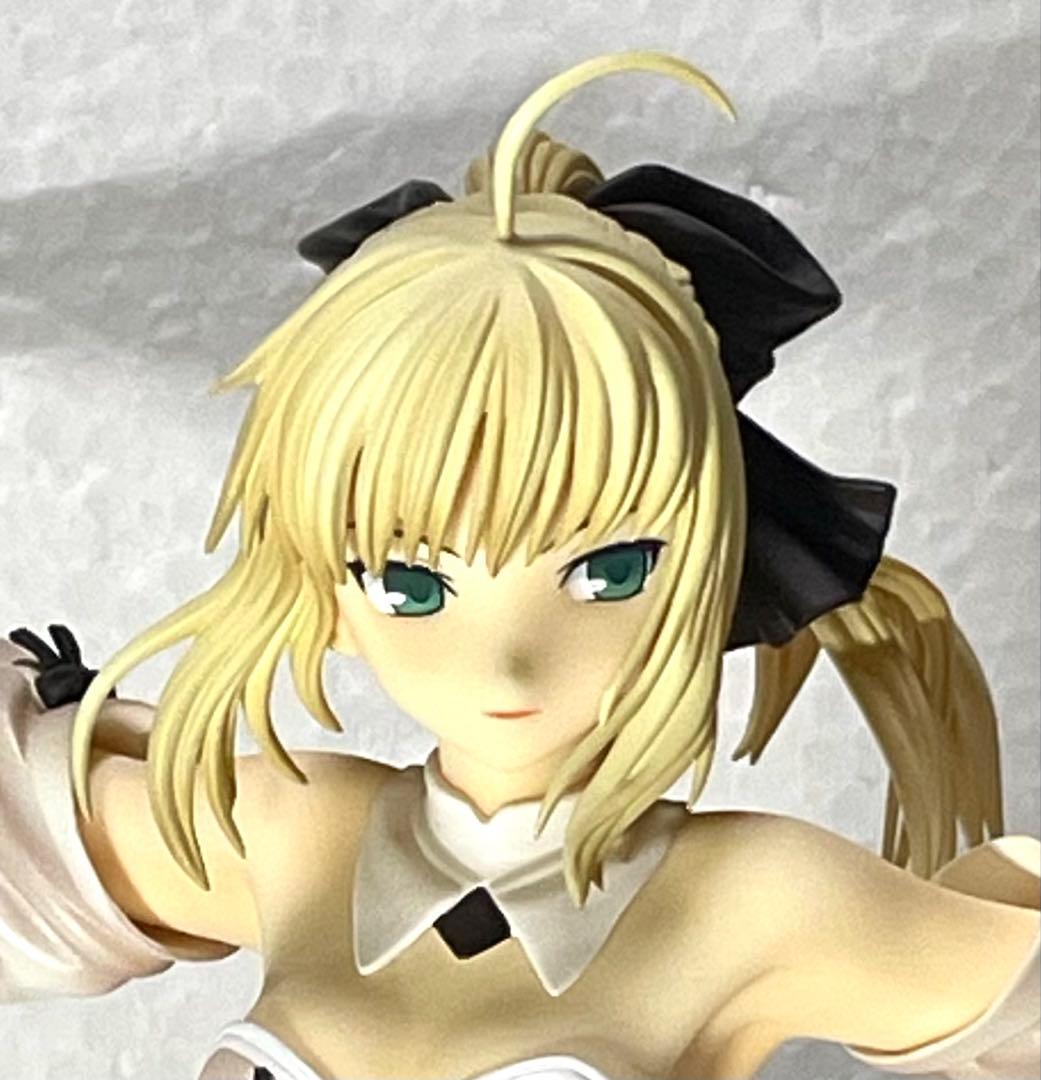 【送料無料】Fate セイバーリリィ 勝利すべき黄金の剣 フィギュア