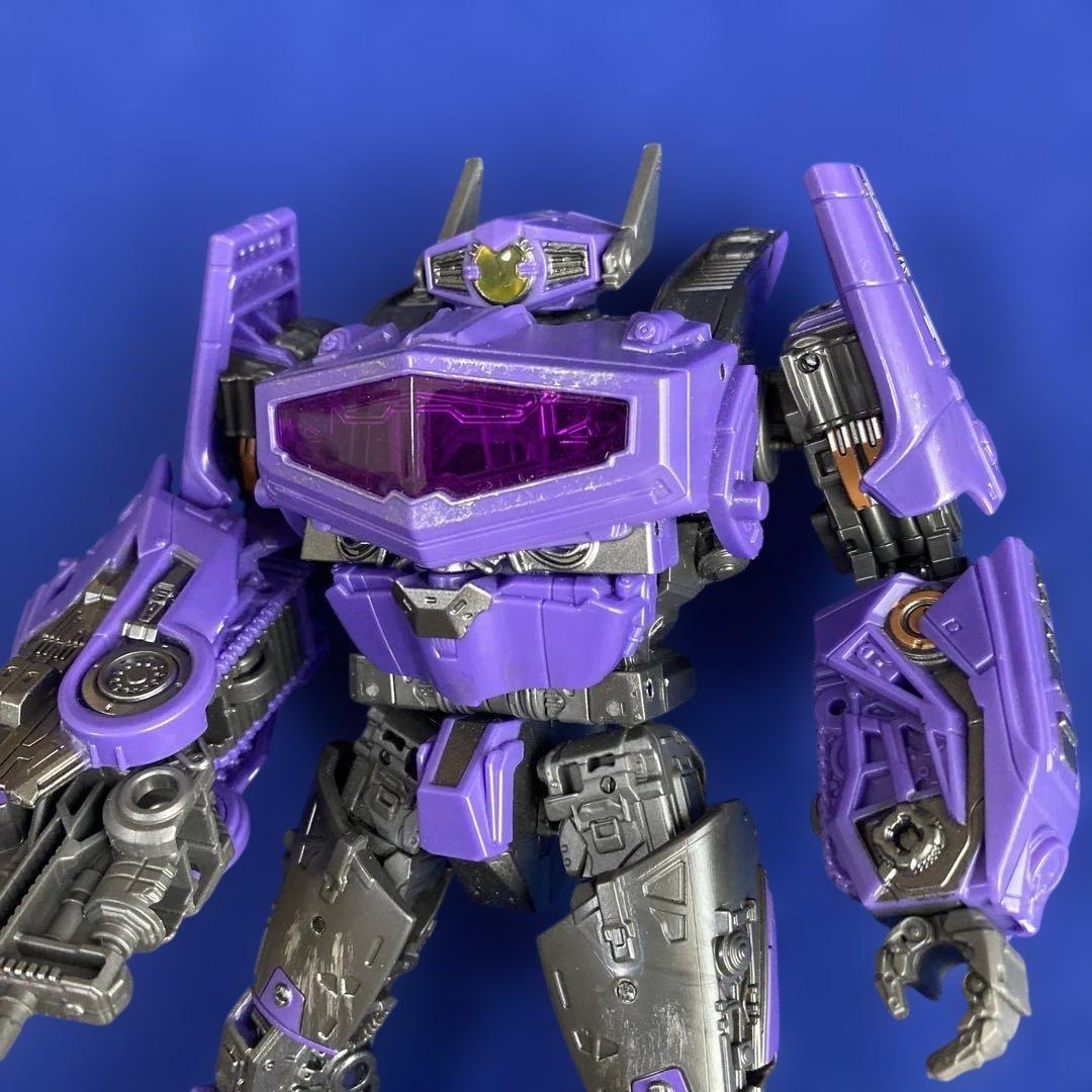 SS-130 ショックウェーブ　トランスフォーマー　スタジオシリーズ