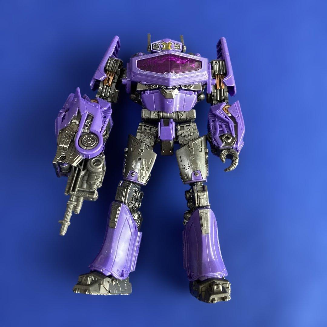 SS-130 ショックウェーブ　トランスフォーマー　スタジオシリーズ