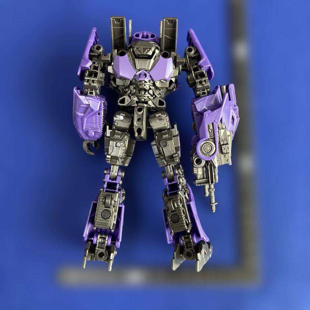 SS-130 ショックウェーブ　トランスフォーマー　スタジオシリーズ