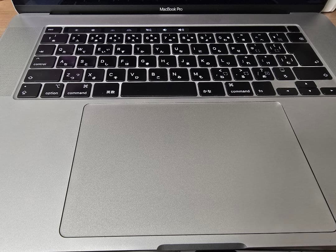 MacBook Pro 16-inch, 2019 i9 本体