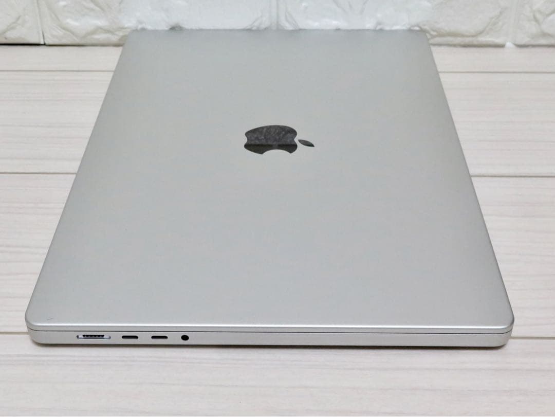 M1Max MacBookPro 16インチ　メモリ32GB SSD1TB