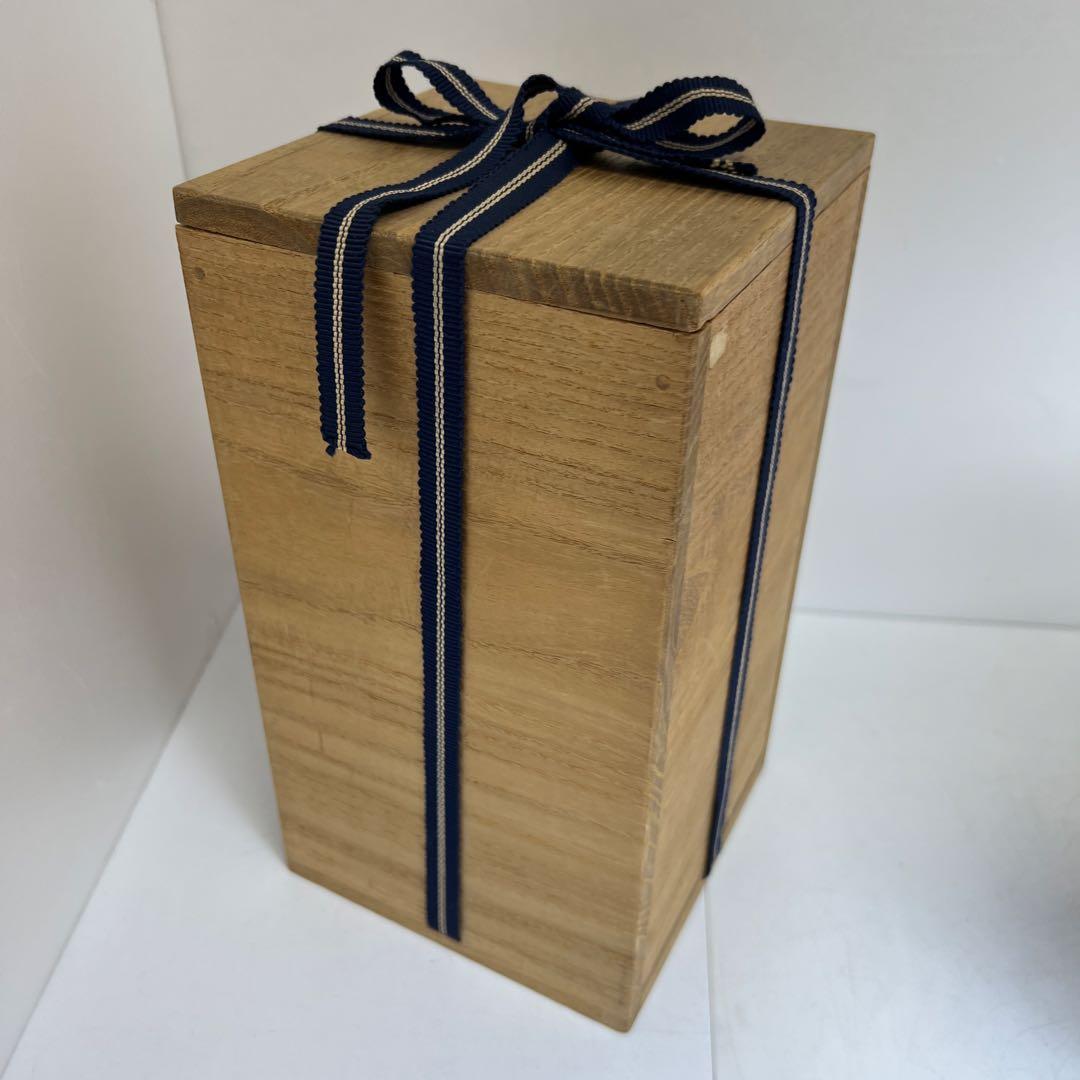 中国美術　大明成化年製　粉彩蓋付花瓶　木箱付　高さ約23㎝　東Y8-0303①