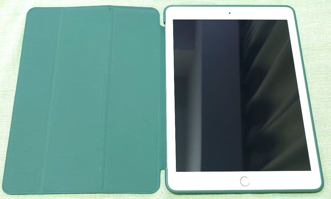 Apple iPad 9.7インチ Wi-Fiモデル 128GB シルバー