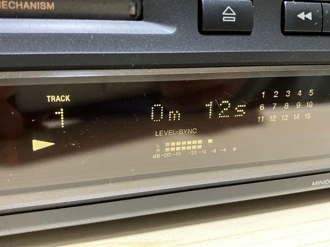 SONY ソニー MDデッキ　MDS-S37