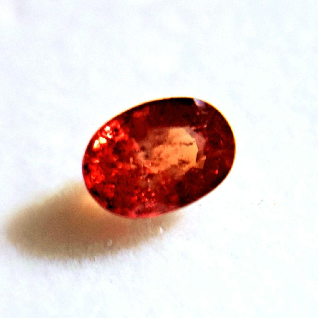 天然マダガスカル産オレンジピンクサファイアサイズ7.0×5.0mm1.18ct