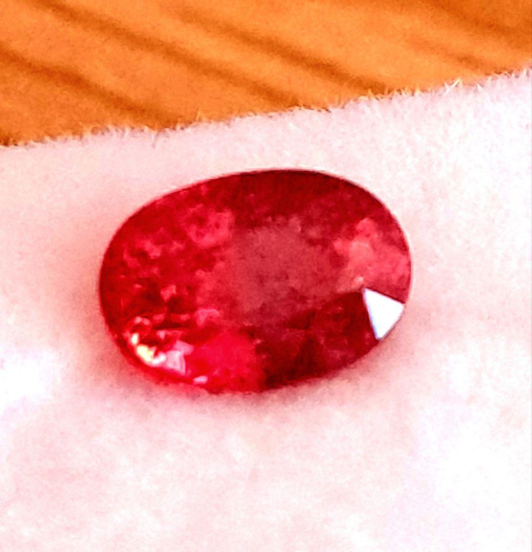 天然マダガスカル産オレンジピンクサファイアサイズ7.0×5.0mm1.18ct