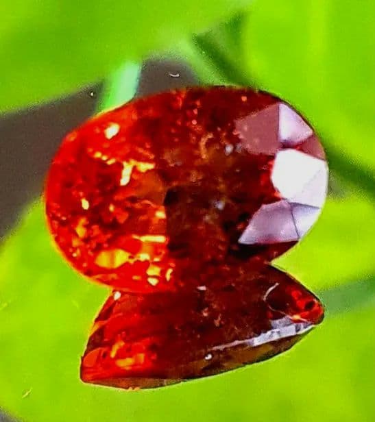 天然マダガスカル産オレンジピンクサファイアサイズ7.0×5.0mm1.18ct