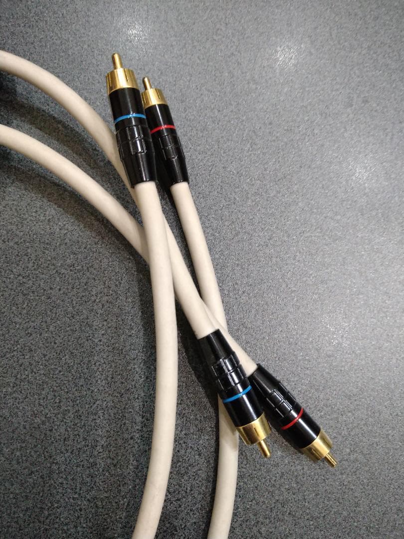 ケーブル・シールド Transparent MusicLink interconnect