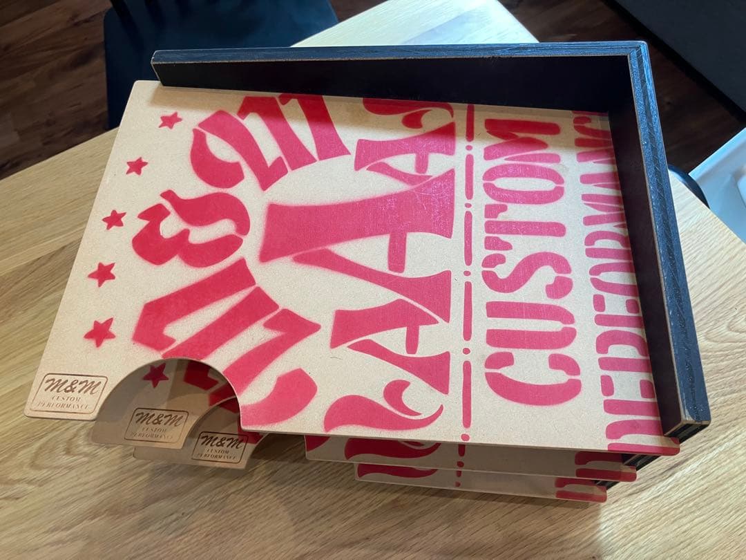 M&M Customperformance A4ペーパーラック