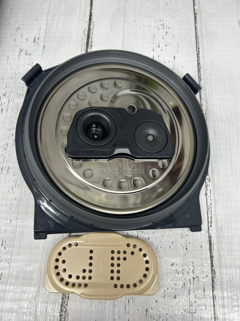 ZOJIRUSHI【炊飯器 2019年製 3合炊きプラチナ厚釜】ブラウン