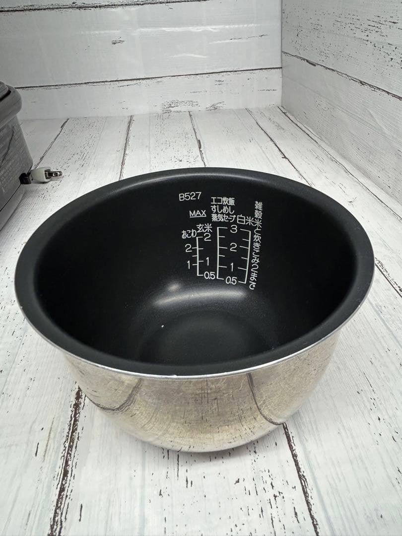 ZOJIRUSHI【炊飯器 2019年製 3合炊きプラチナ厚釜】ブラウン