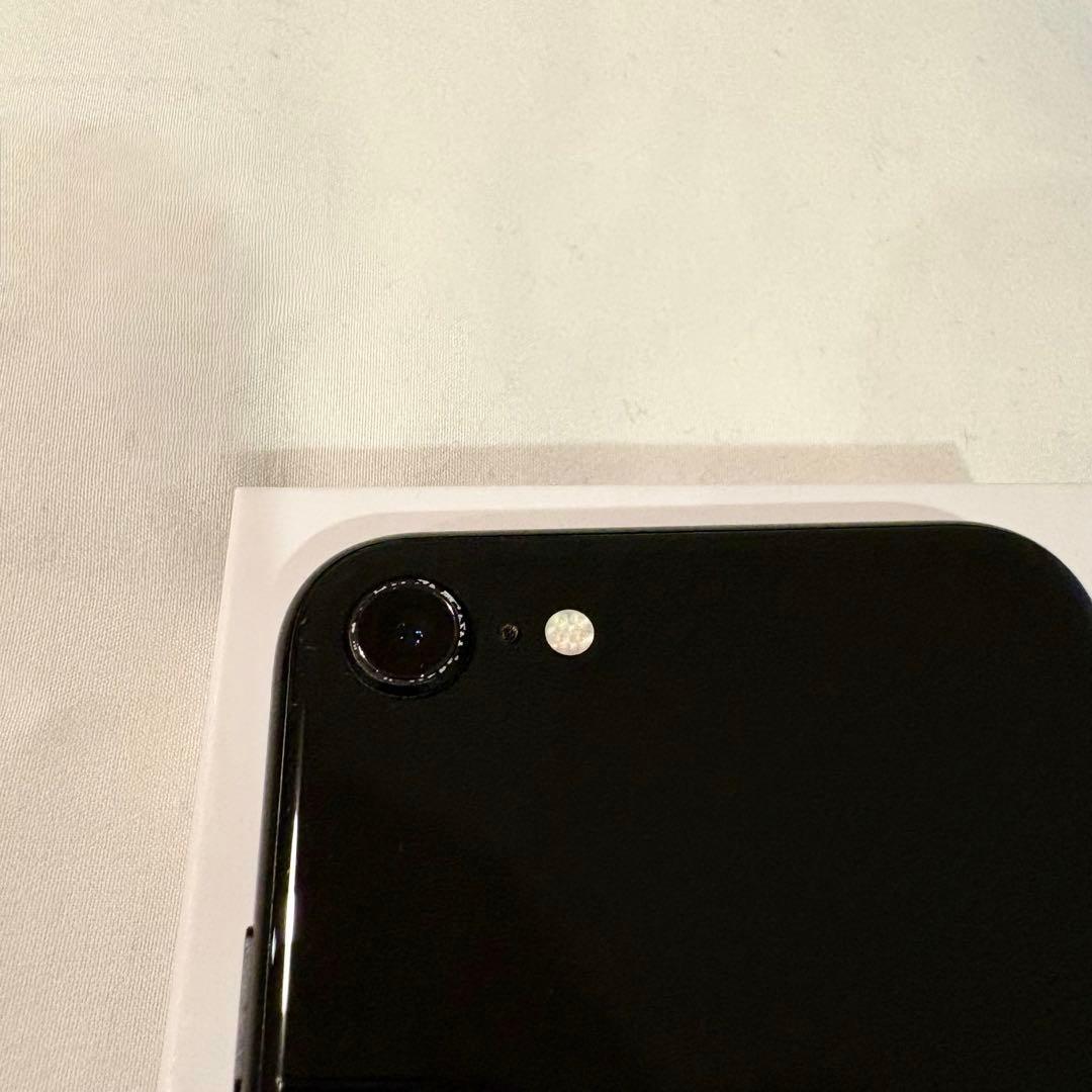 Apple iPhone SE (第2世代) 64GB ブラック
