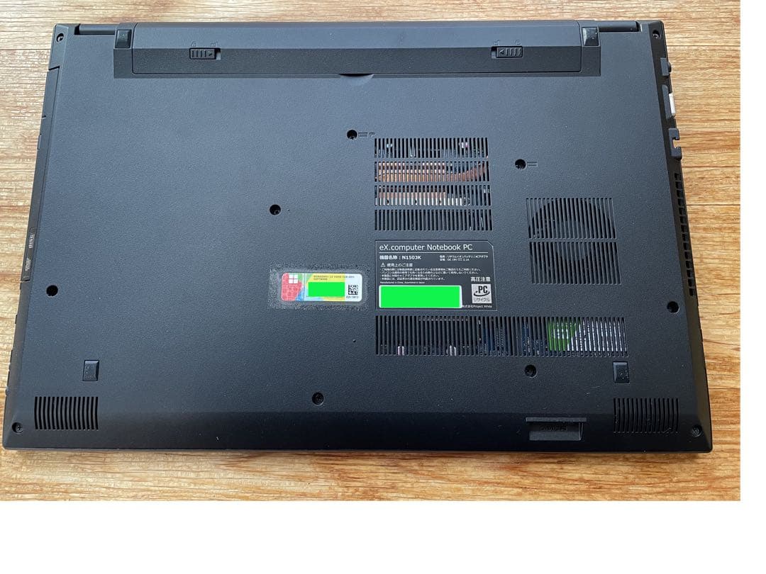 ツクモ 第8世代 i5-8250U 8GB/240GB フルHD Win11