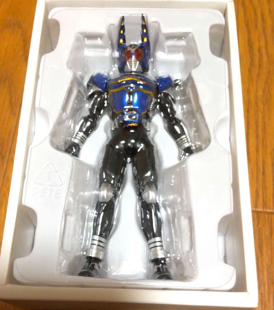 最終値下げ　真骨彫製法　ガタックライダーフォーム　　フィギュアーツ