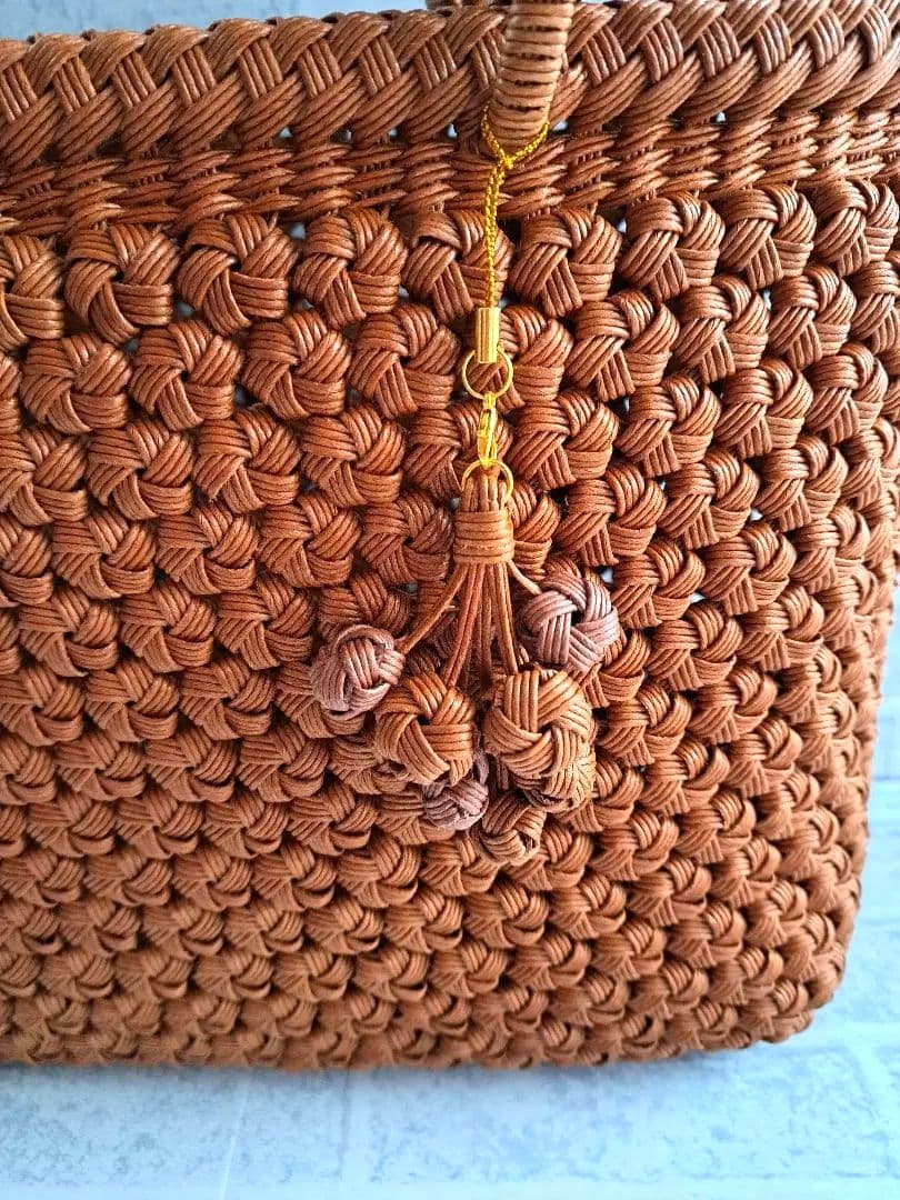 サブレ山葡萄風 クラフトバンド花結び クラフトかごバック