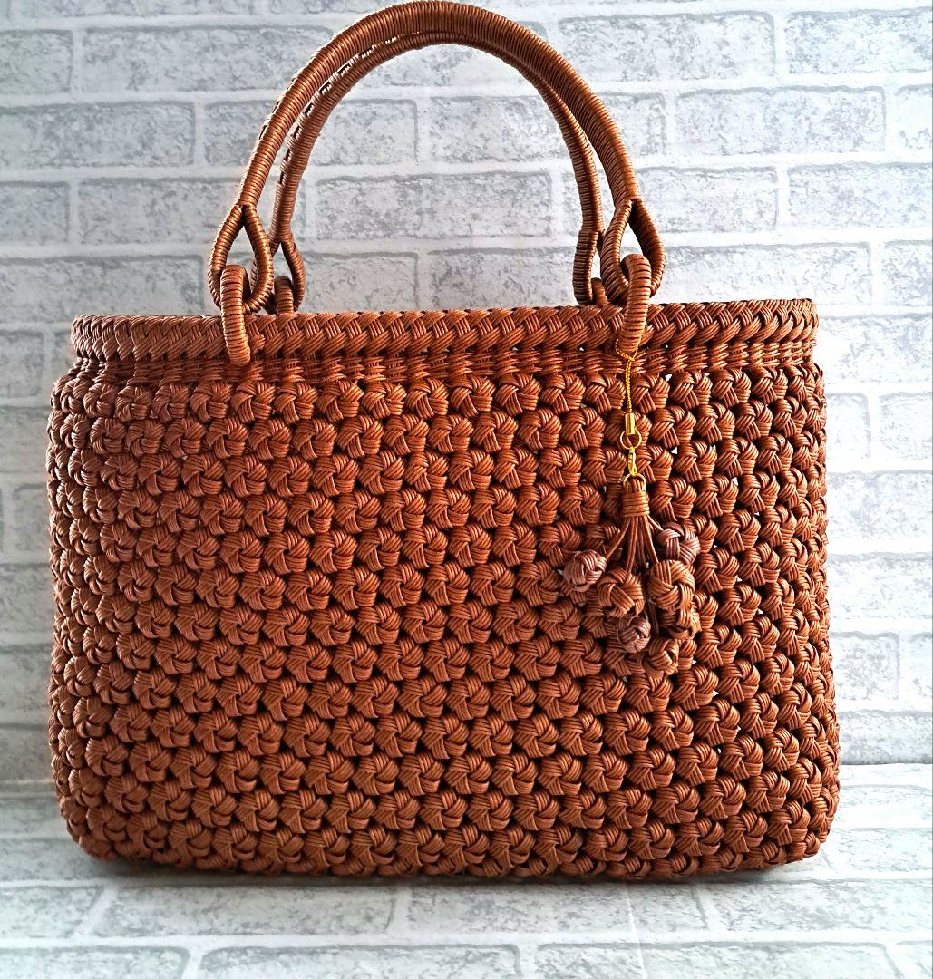 サブレ山葡萄風 クラフトバンド花結び クラフトかごバック