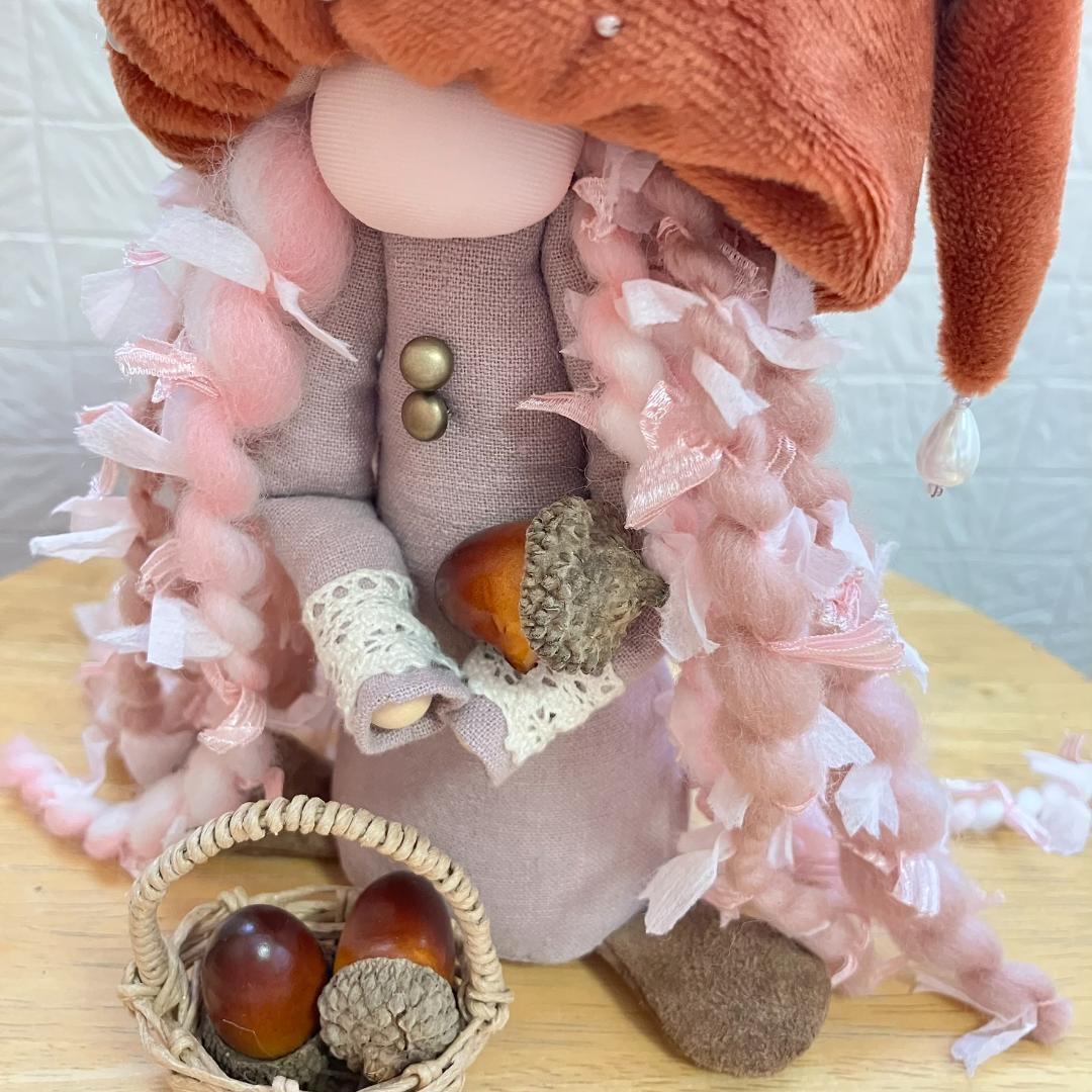 春のインテリアにそっと寄り添う癒しドール｜リネンの森の小さな住人（ノーム）