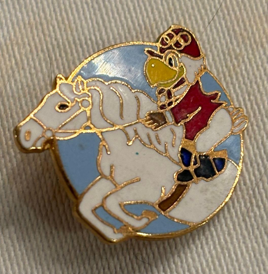 オリンピックOlympic ピンバッジ　1984ロサンゼルス　ミラノコルティナ
