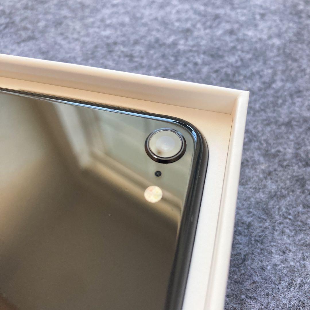 iPhone SE (第2世代) SIMフリー 128GB ブラック