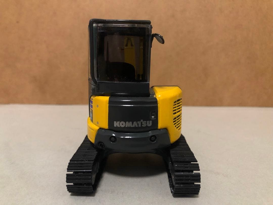 コマツ PC50MR-2 1/32ミニショベルミニチュア