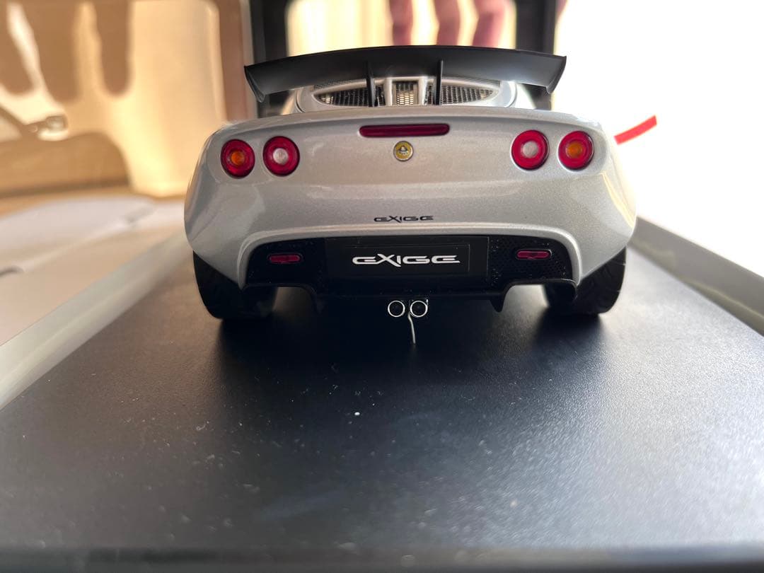 オートアート1/18 ロータスエキシージ(シルバー)