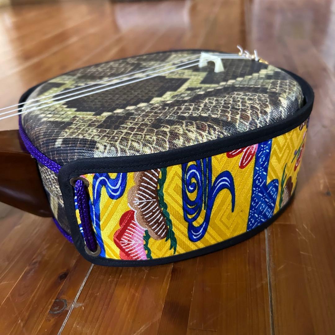 ◼️宮古島から⑦◼️これから始められる女性の方へオススメ◼️綺麗な紅型胴巻付きの三線