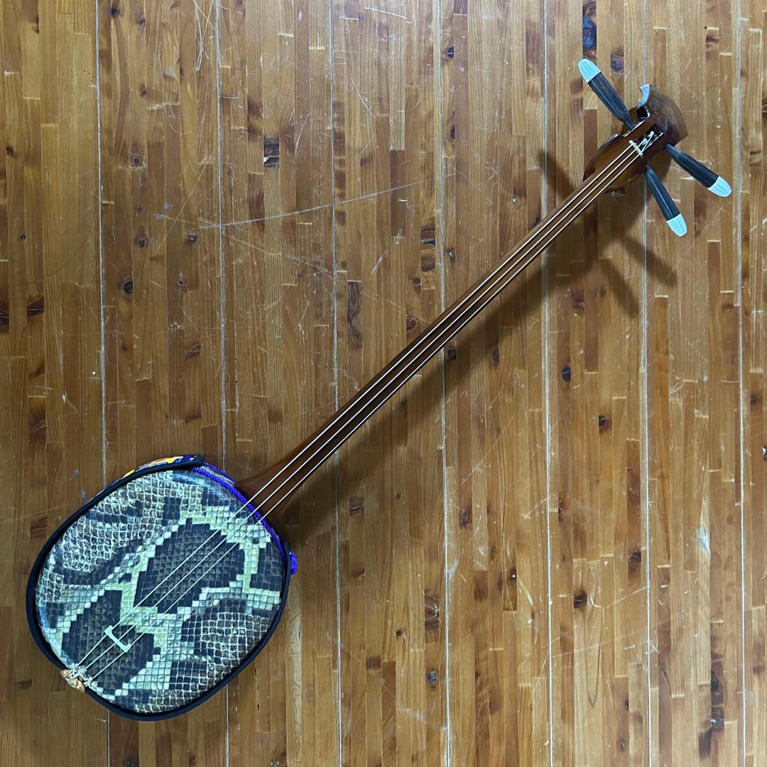 ◼️宮古島から⑦◼️これから始められる女性の方へオススメ◼️綺麗な紅型胴巻付きの三線