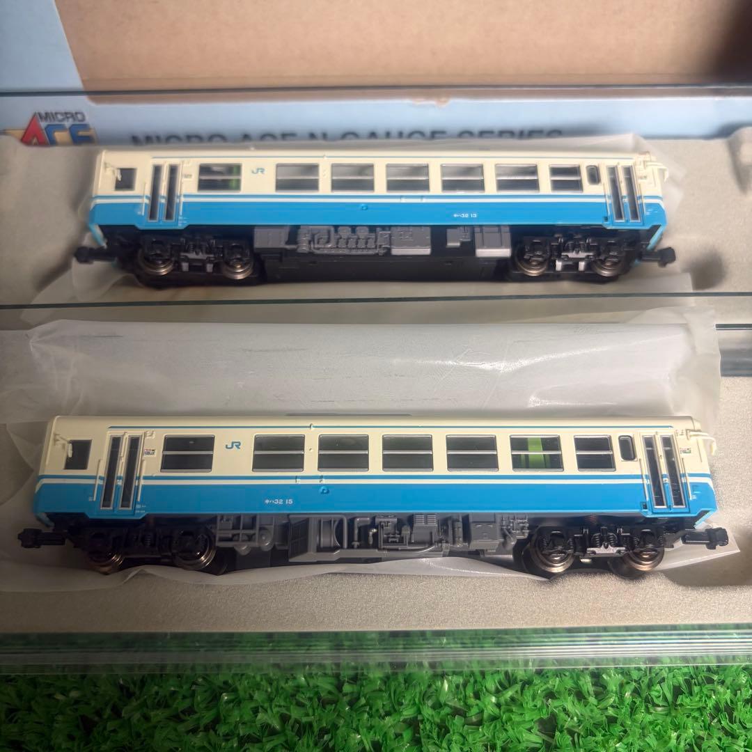 マイクロエース　A7884 キハ32 JR四国色(バックミラー付)角型ライト