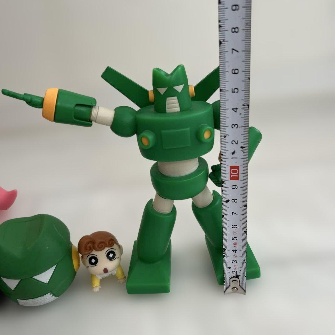 クレヨンしんちゃん フィギュアセット　恐竜しんちゃん