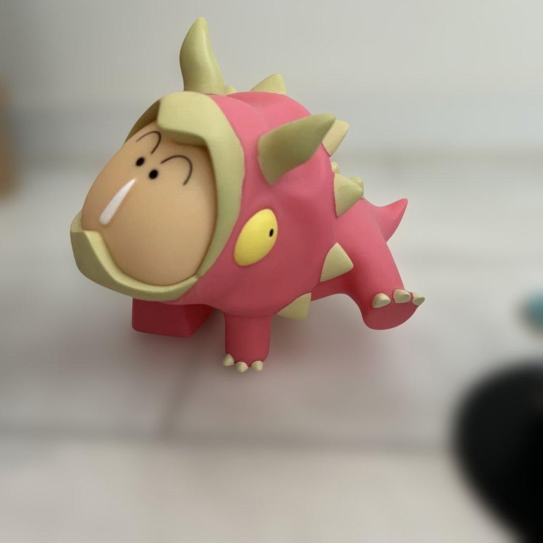 クレヨンしんちゃん フィギュアセット　恐竜しんちゃん