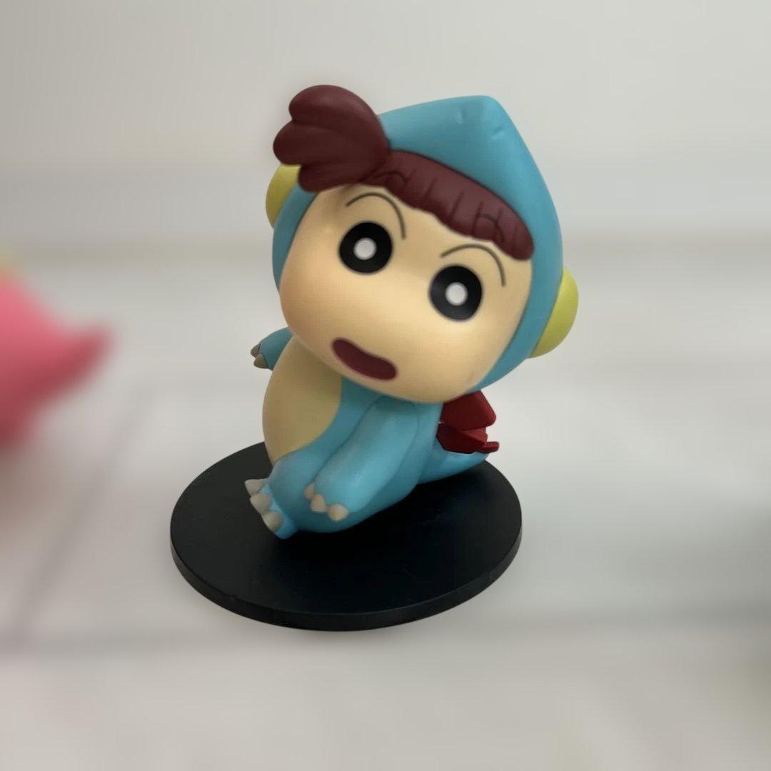 クレヨンしんちゃん フィギュアセット　恐竜しんちゃん