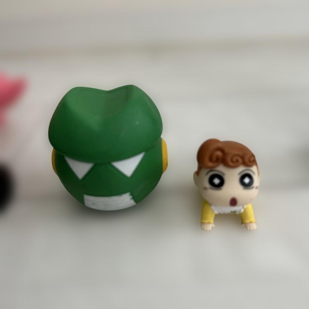 クレヨンしんちゃん フィギュアセット　恐竜しんちゃん