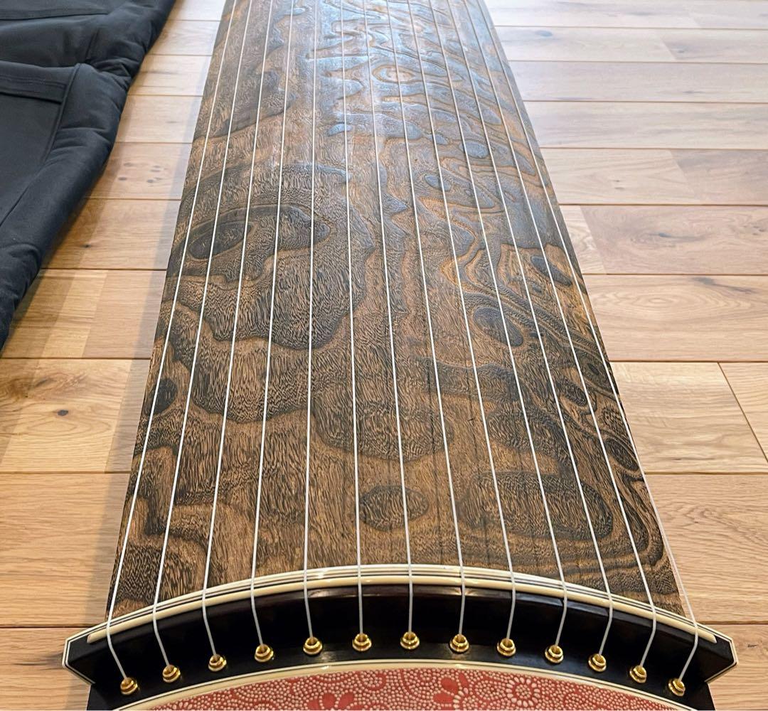 箏 たま杢 くり甲 子持ち二段綾杉彫り 玉渕巻 付属品セット　琴 13弦 13絃