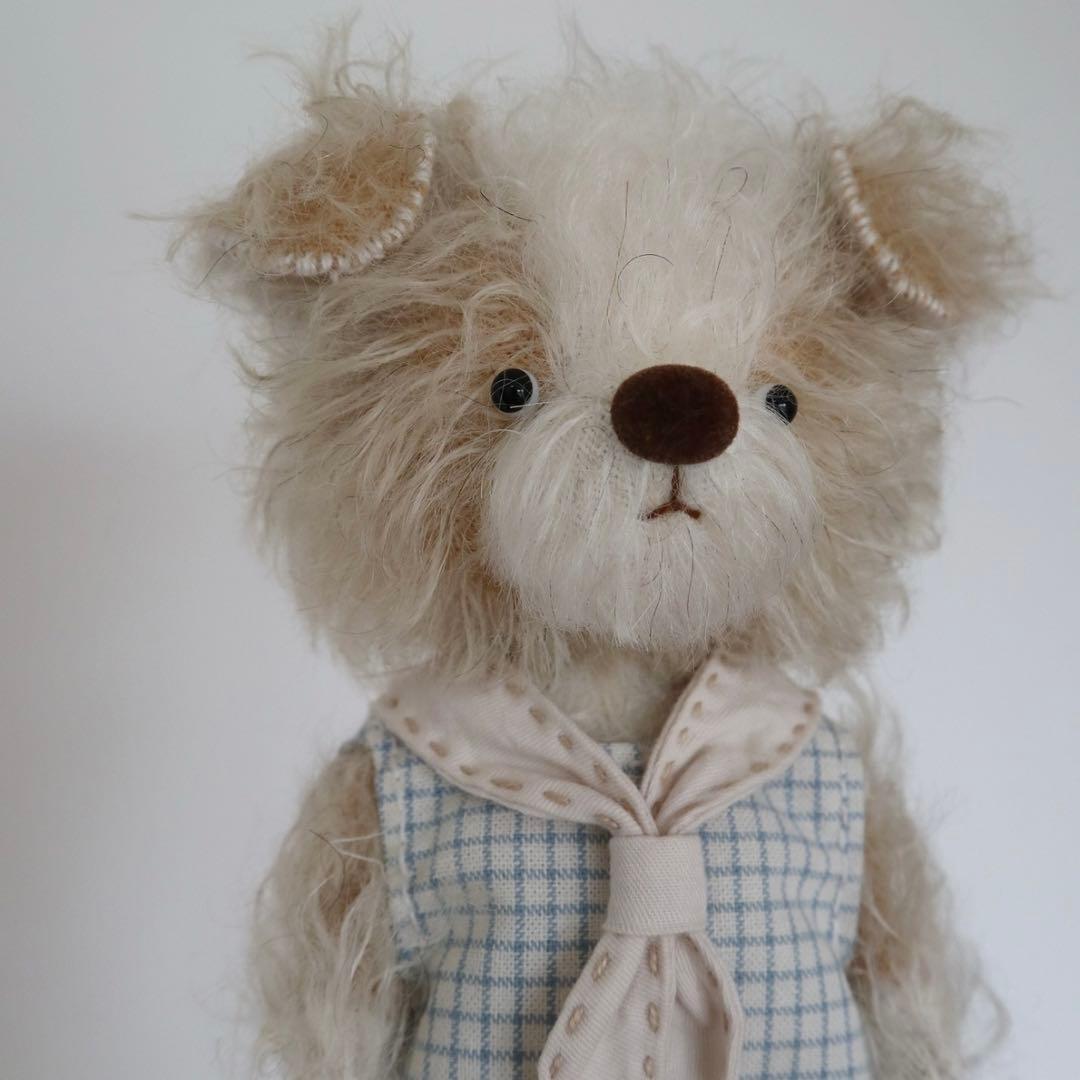 優しいボタン耳ワンワン ぬいぐるみ アーティストベア 海外作家様 ぬいぐるみ 犬