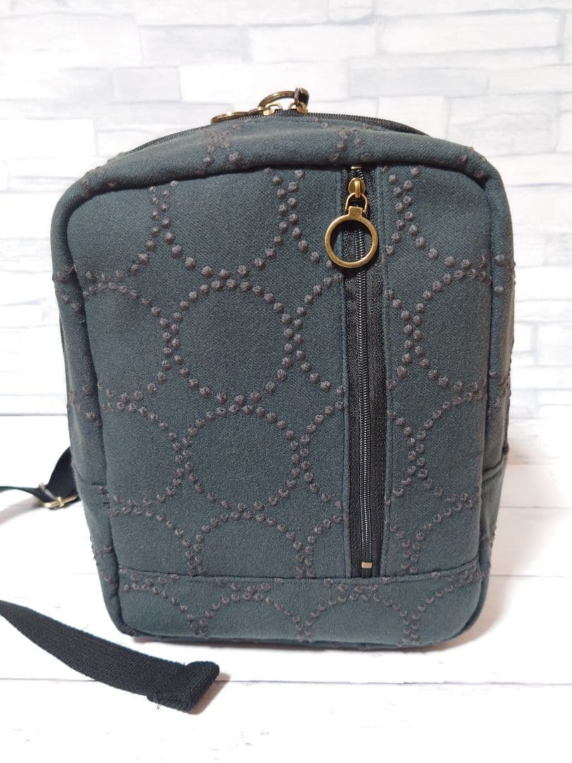 ダークグリーン　ミナペルホネン　dopタンバリン　ボディバッグ