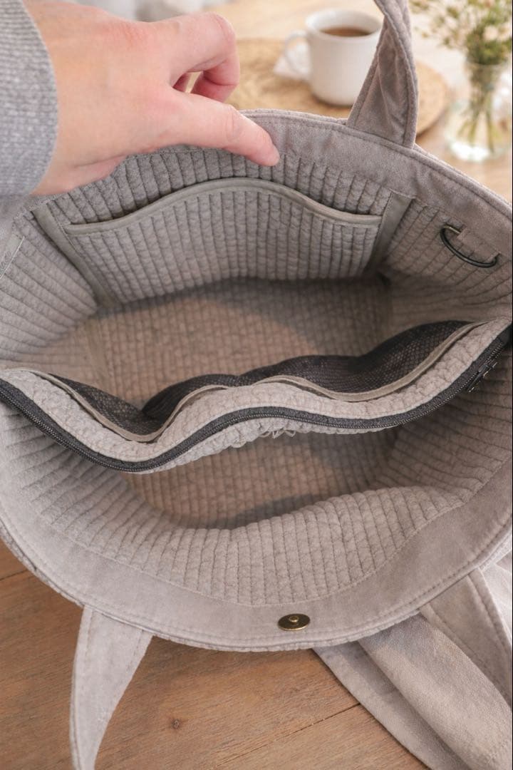 【さゆりページ】ビッグリボン仕切りバッグ　モカベージュ