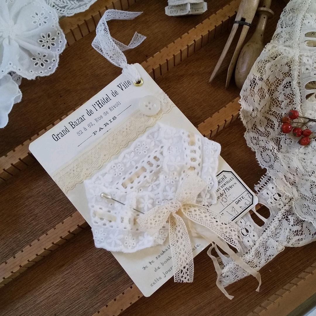 **アンティーク付け襟風カード/ホワイト♡**