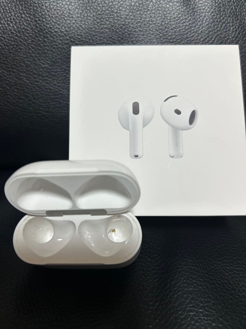 AirPods第4世代（右耳のみ）（ANCなし）ケース付