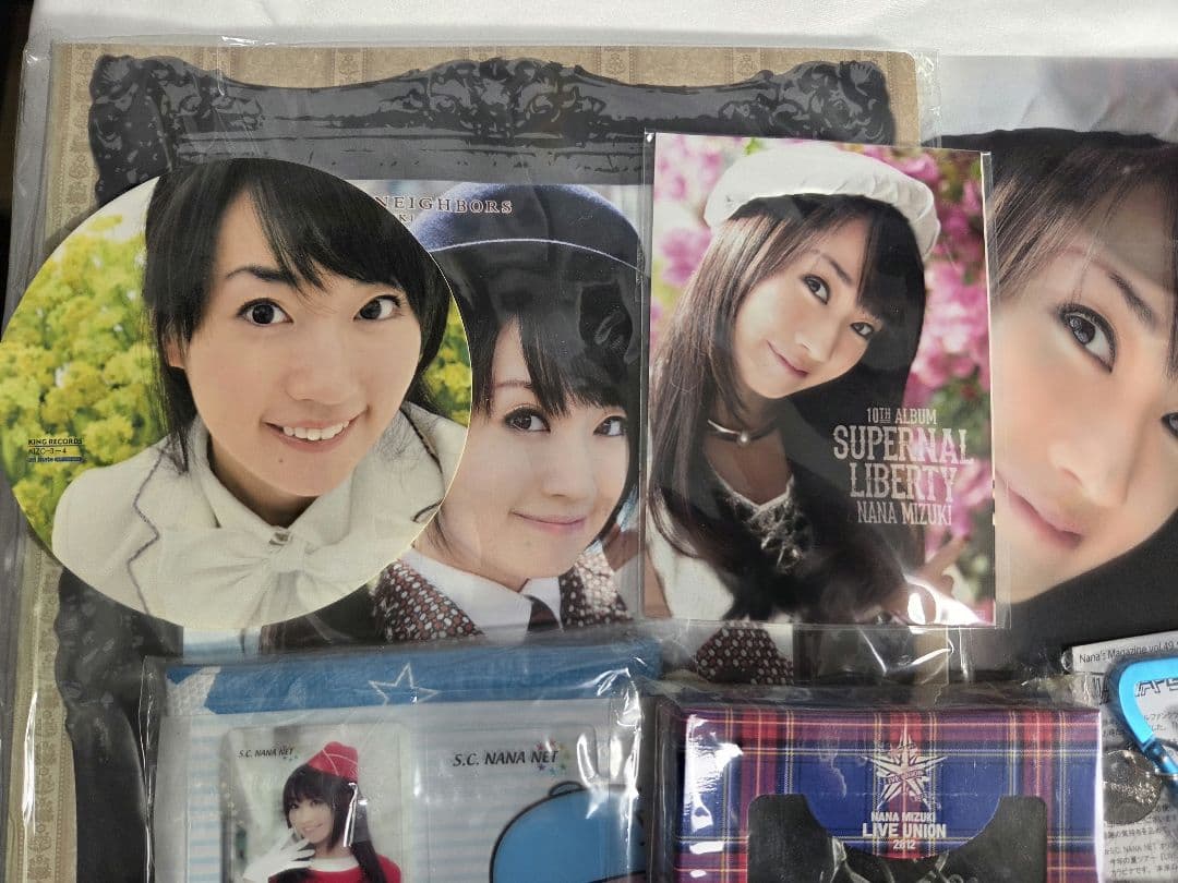 水樹奈々　応援グッズ　まとめ売り　Nana Mizuki ペンライト・写真他