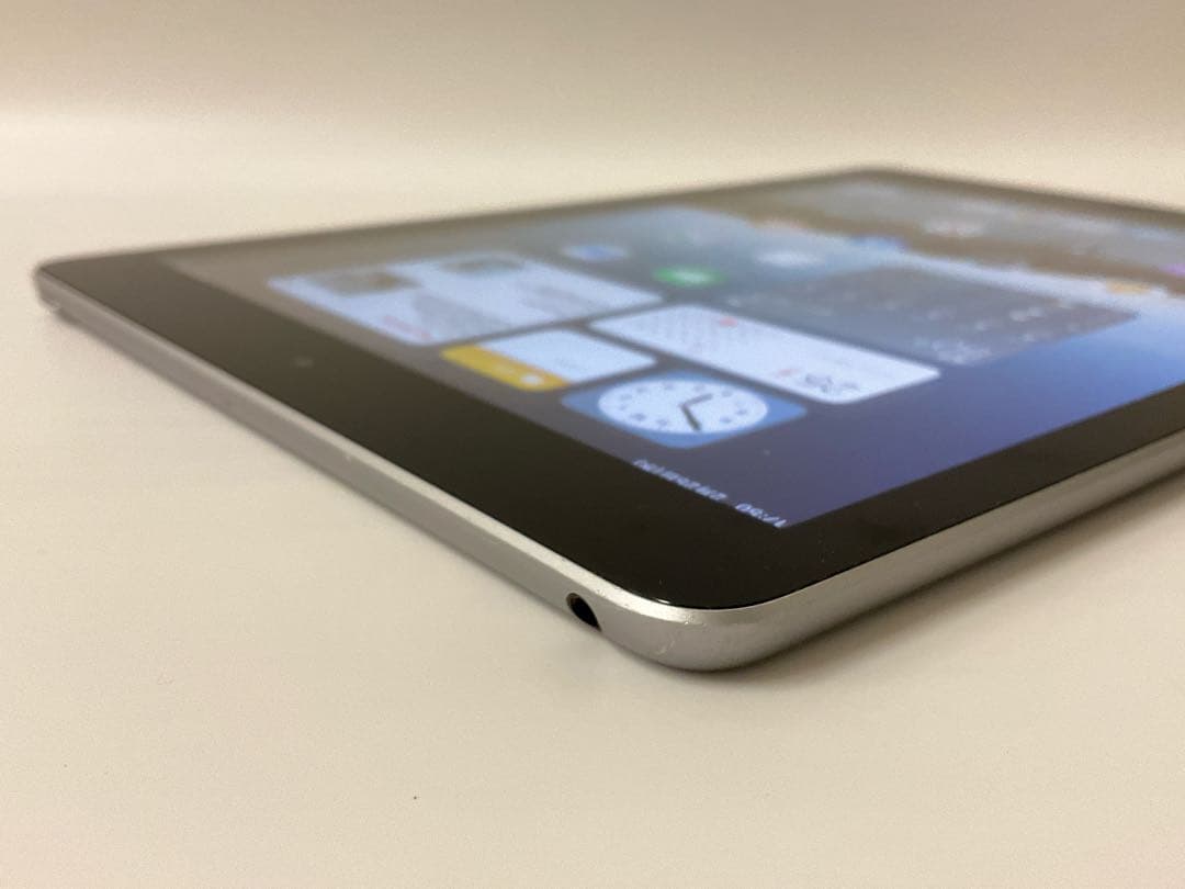 iPad第6世代 32GB スペースグレイ 【ちー猫様】専用ページ