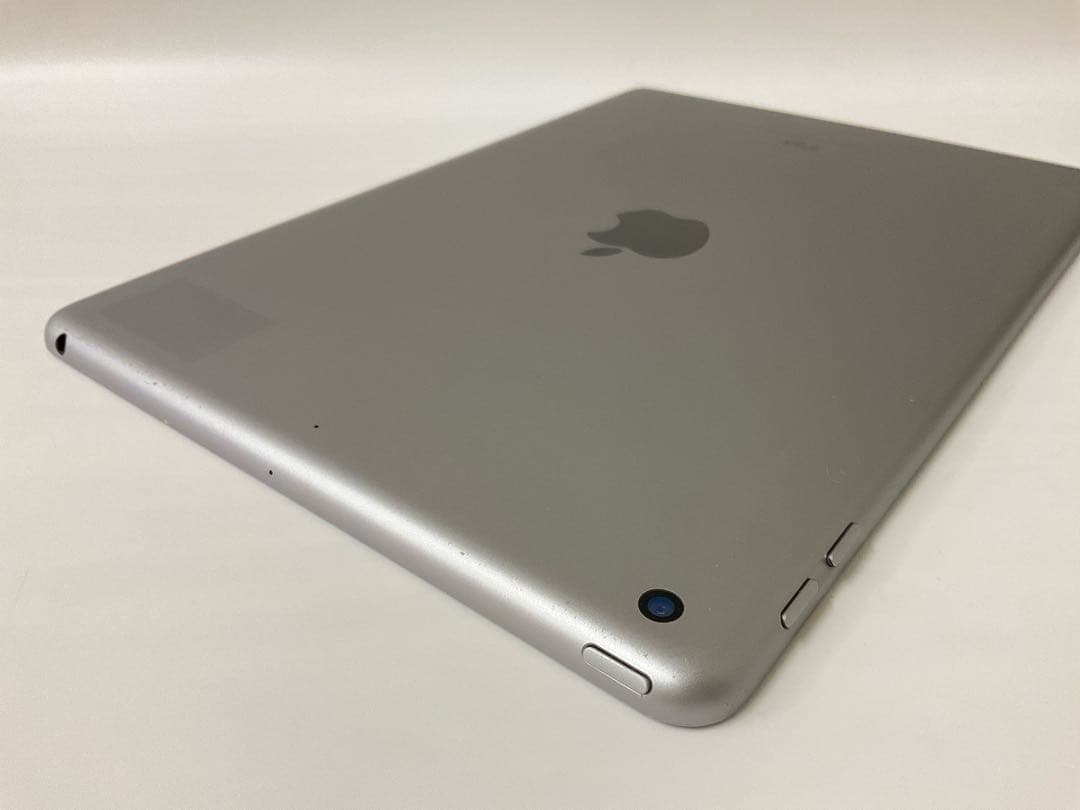 iPad第6世代 32GB スペースグレイ 【ちー猫様】専用ページ