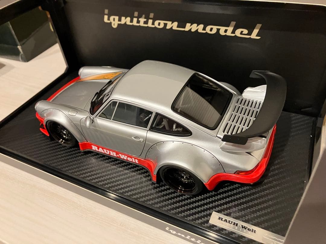 美品　1/18 IGモデル ポルシェ RWB 930