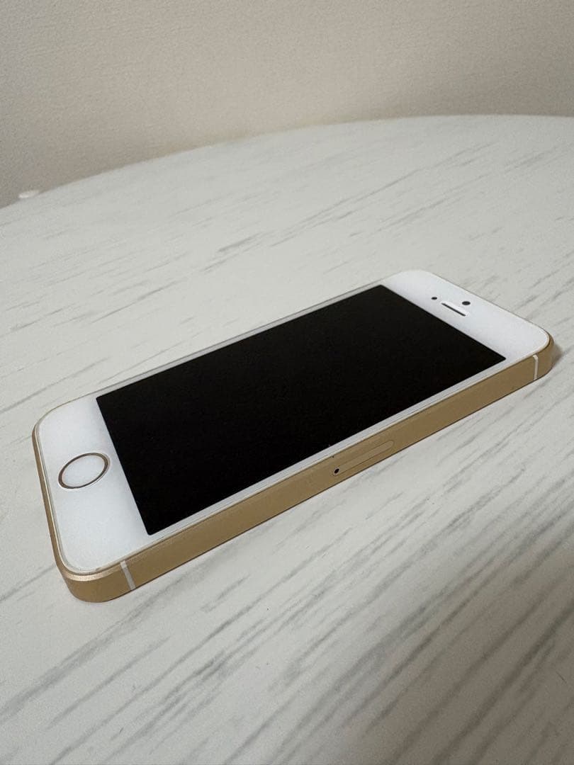 iPhone SE 第１世代　128GB ゴールド　バッテリー82%