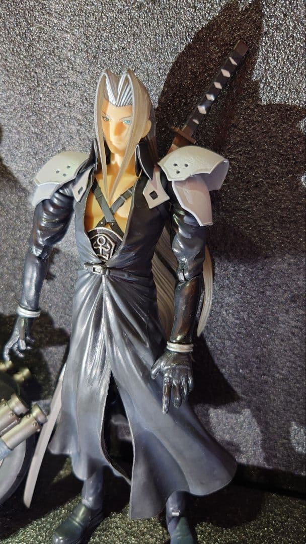 最終値下げ、FF7プレイアーツシリーズ　クラウド　ザックス　セフィロス