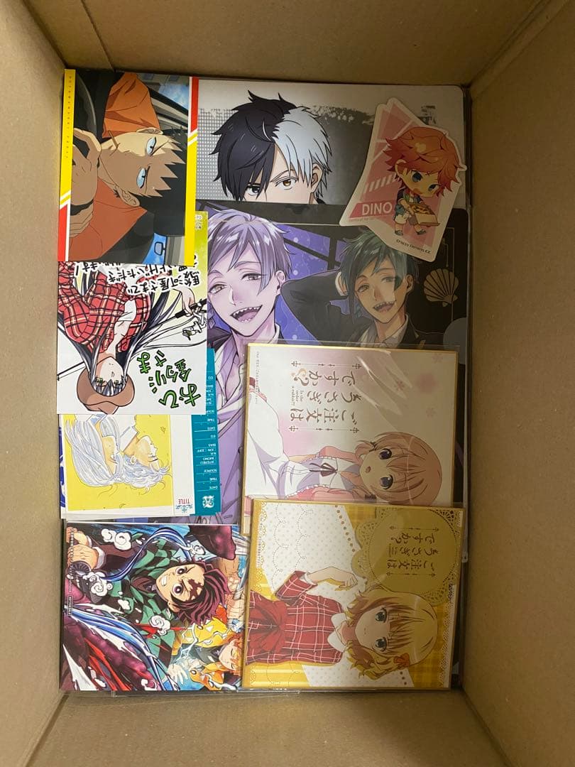 アニメグッズ ノンジャンル 雑貨　大量　まとめ売り　小物　薄物　100サイズ