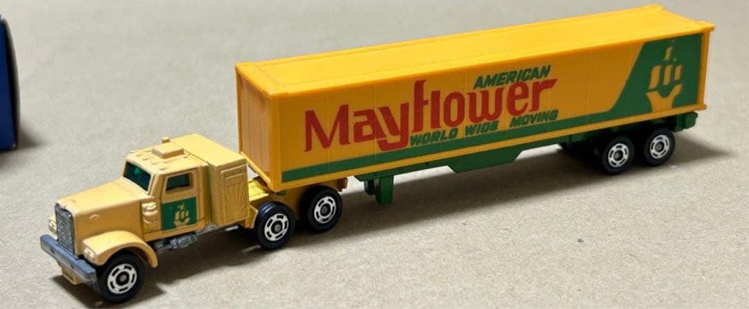 日本製 ロングトミカ ダイヤモンドレオ バントレーラー